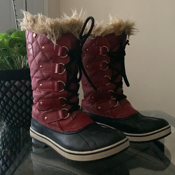 SOREL Joan of Arctic Faux Fur Waterproof Snow Boot - LIMITED EDITION - Picture 2 of 15
